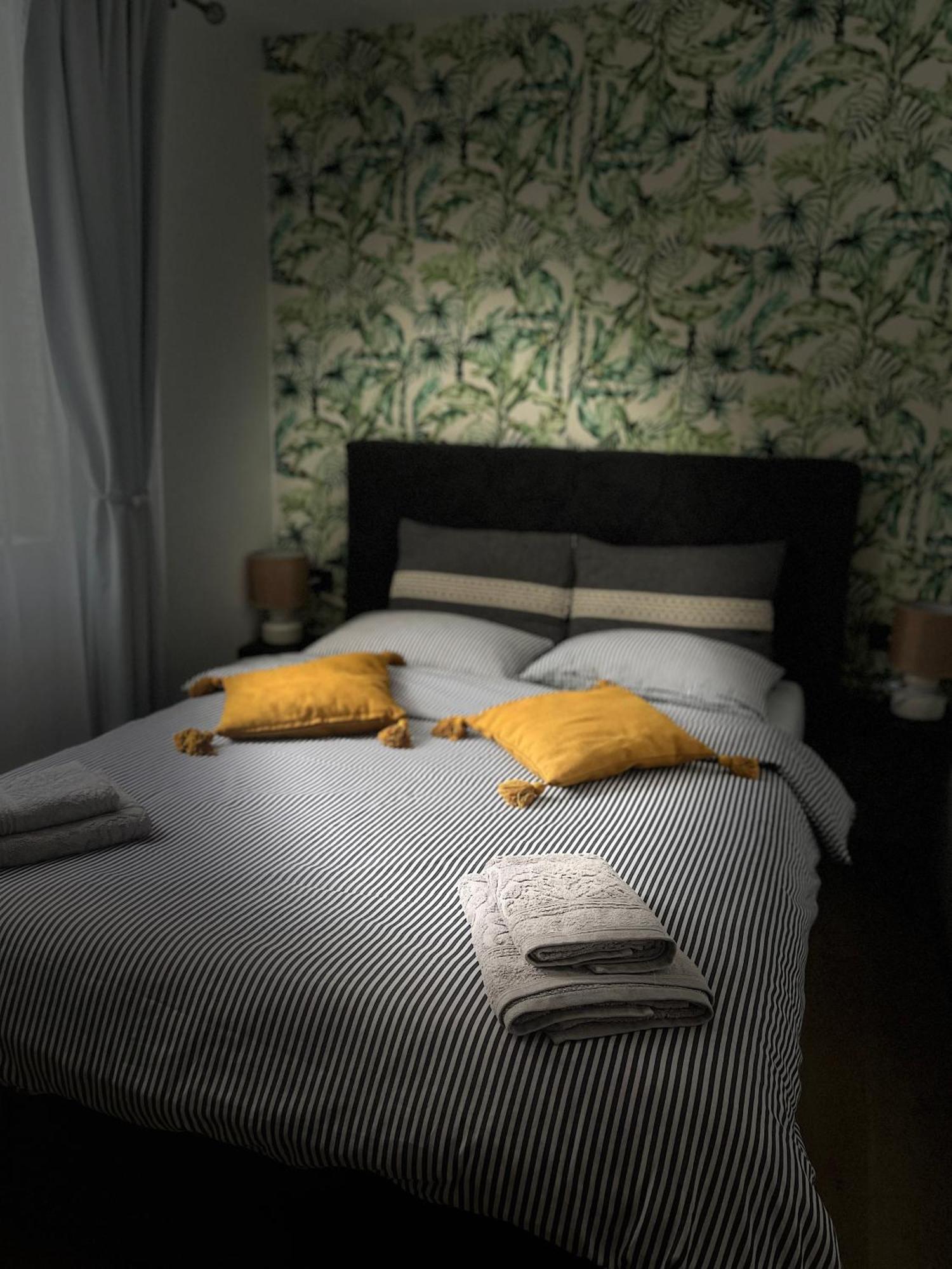 Roman Residence Apartment Борша Екстер'єр фото